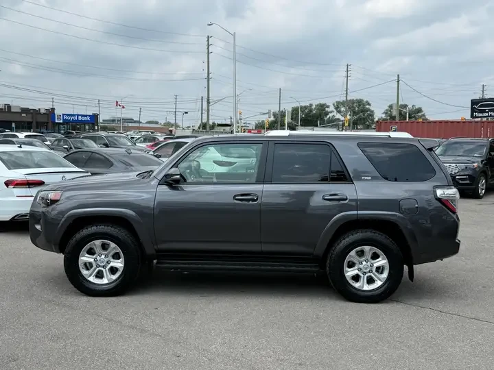 Toyota 4runner SR5* 1 собственик* Като нова* Кожа, снимка 7 - Автомобили и джипове - 55749890