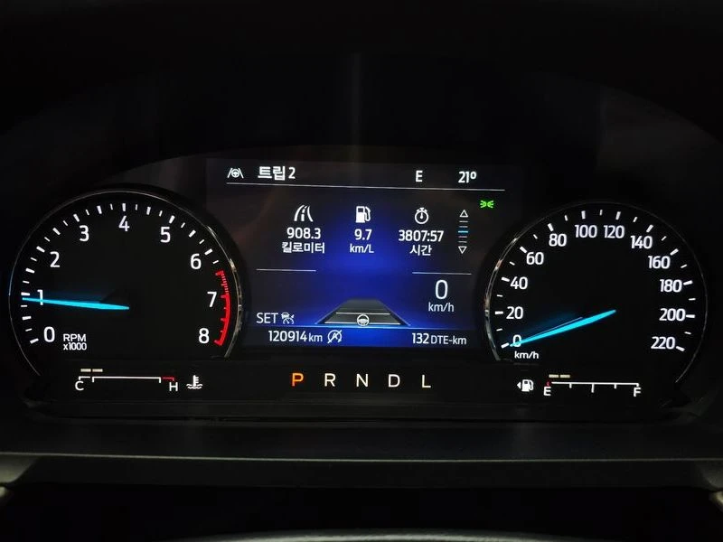 Ford Explorer 2.3 H Automatic, снимка 8 - Автомобили и джипове - 55812997