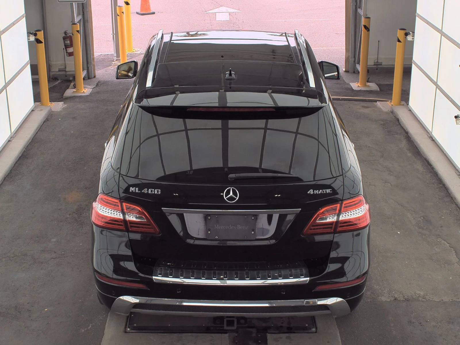 Mercedes-Benz ML 400 4MATIC DESIGNO* Harman* 360* Следене* Пано* М.точк - изображение 5