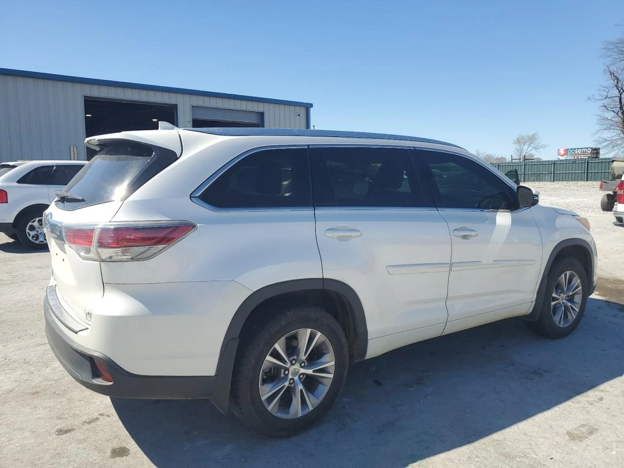 Toyota Highlander LIMITED 4X4 - изображение 3