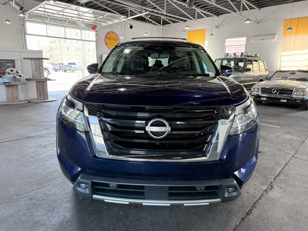 Nissan Pathfinder SL - изображение 2