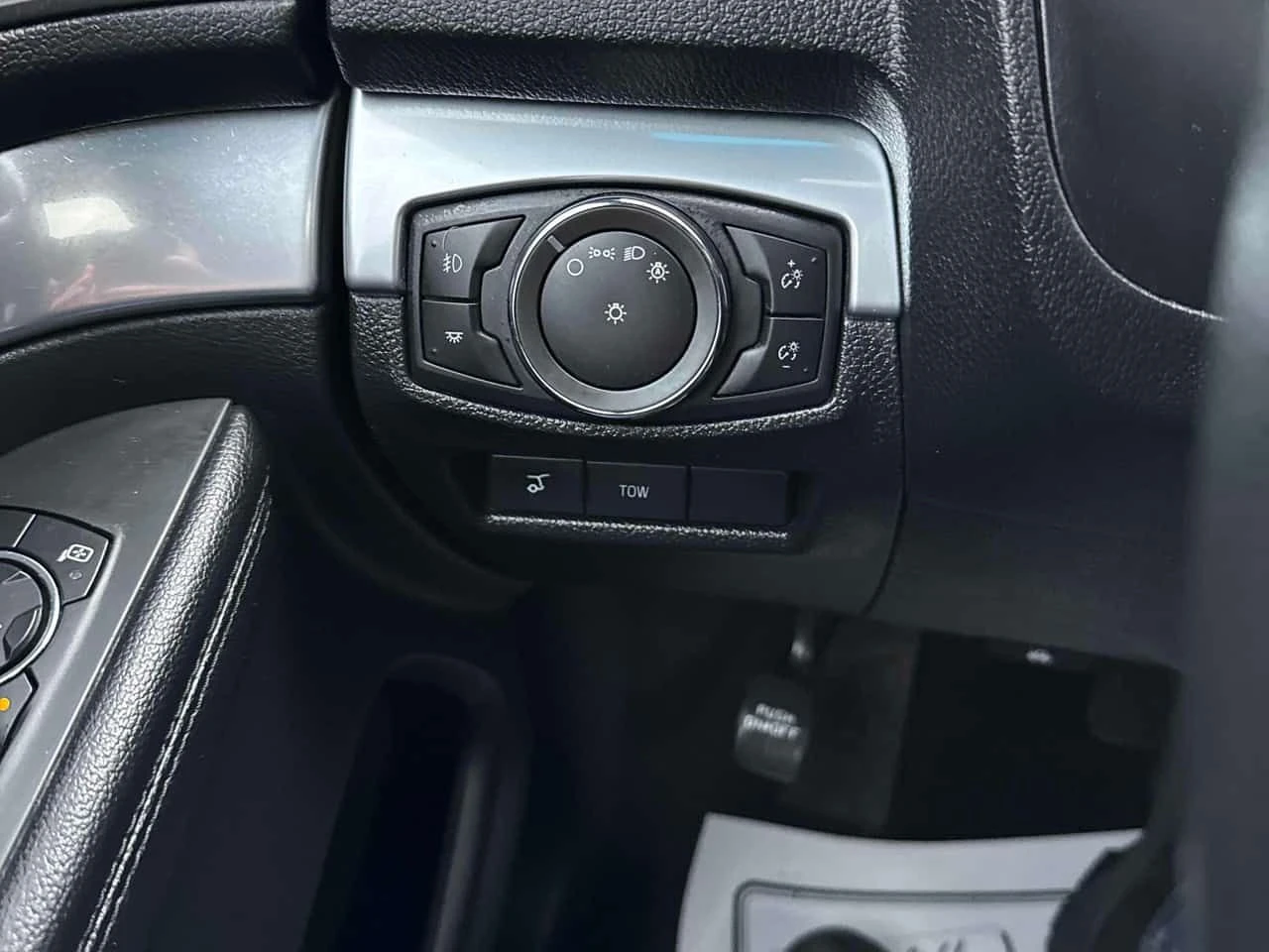 Ford Explorer * Sport * ��������* ���������* 360 ������* ������� | Mobile.bg � ����������� 16