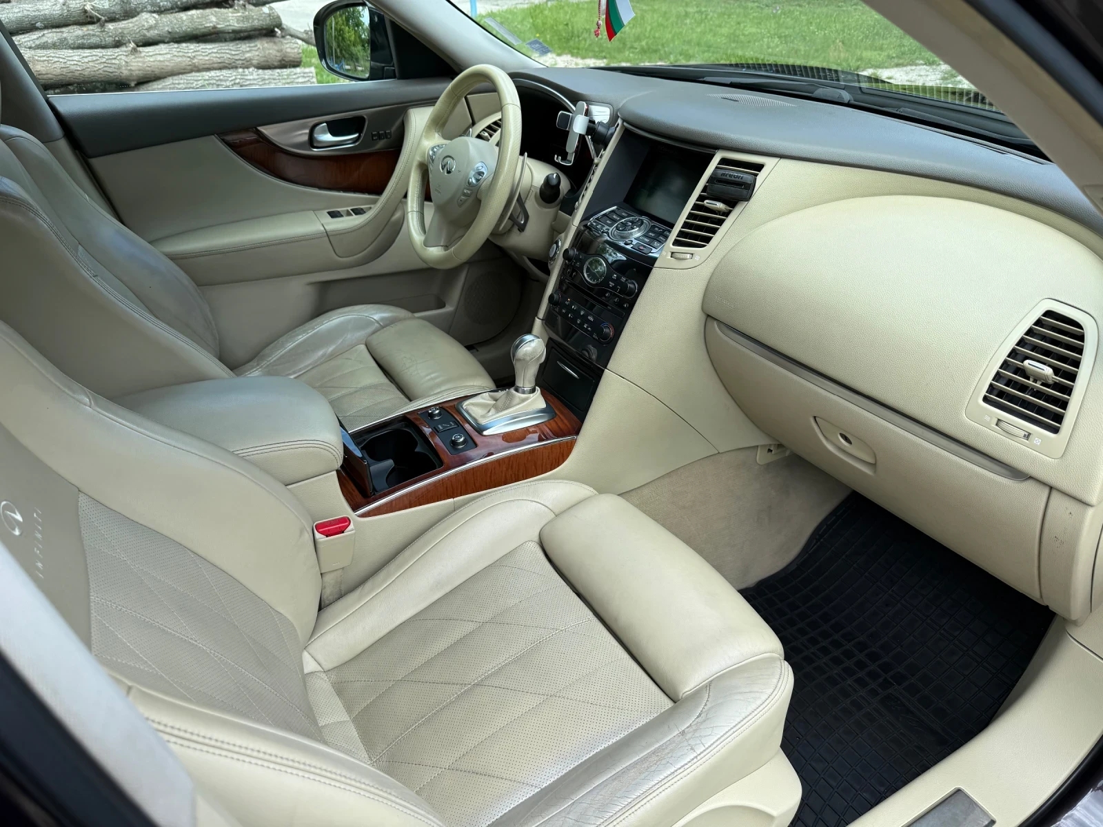 Infiniti Fx 30, снимка 8 - Автомобили и джипове - 54383593