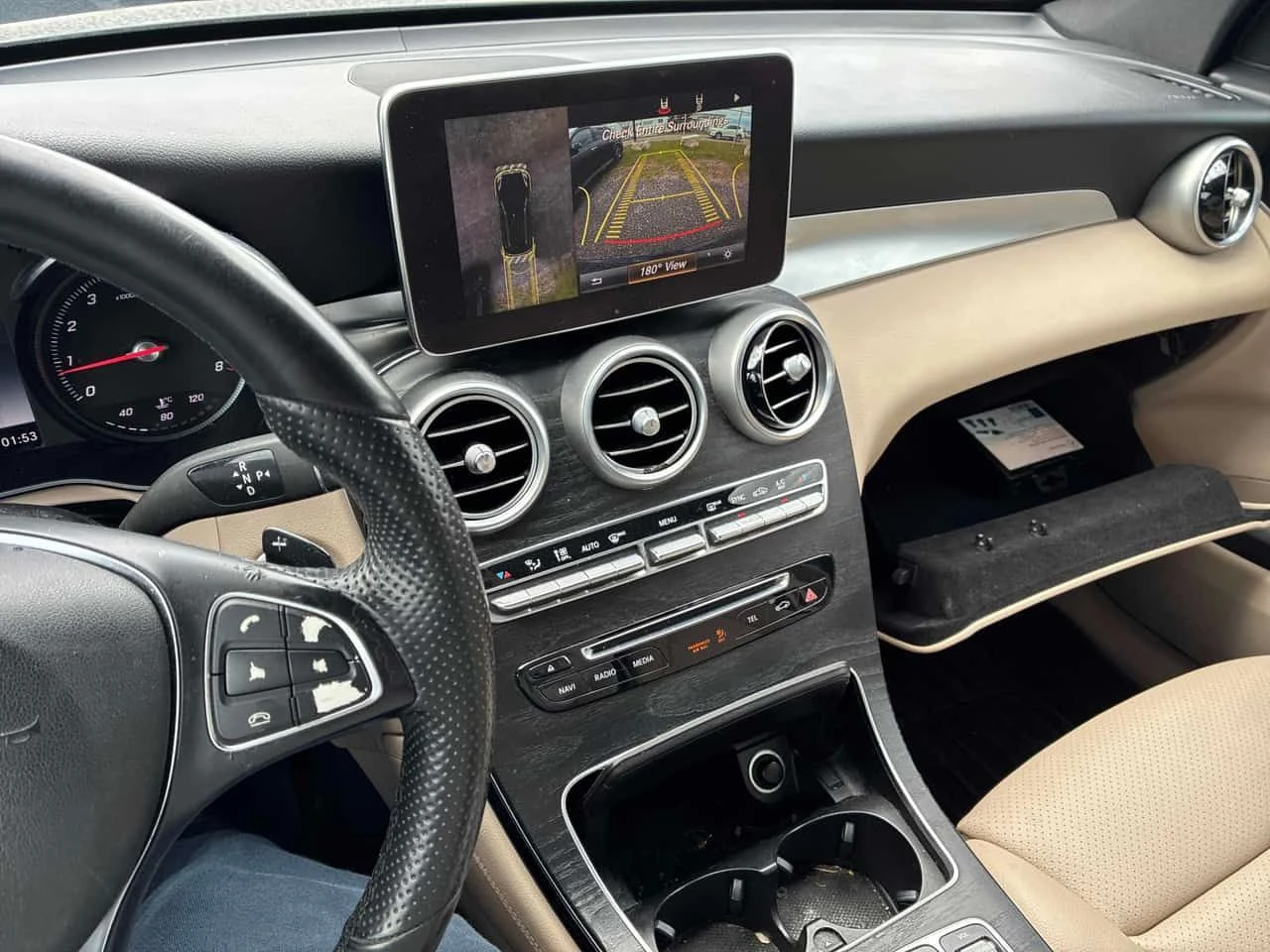 Mercedes-Benz GLC 300 4MATIC * ГЛАВНО ПРЕДСТАВИТЕЛСТВО НА MERCEDES* , снимка 9 - Автомобили и джипове - 54398201