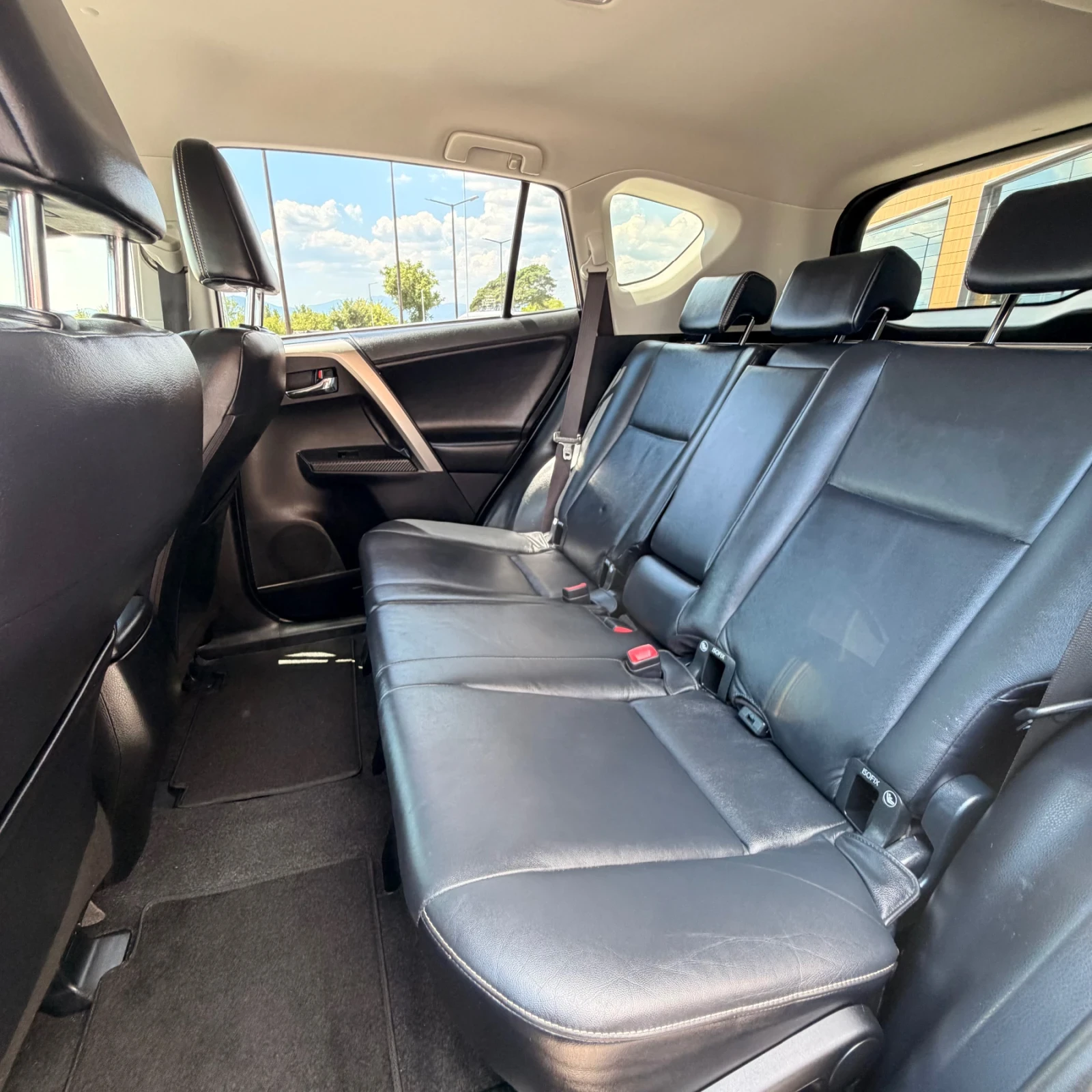 Toyota Rav4 2.0i-151к.с.;4х4;ПОДГРЕВ;КОЖА;ЕЛ.БАГАЖНИК, снимка 11 - Автомобили и джипове - 55558569