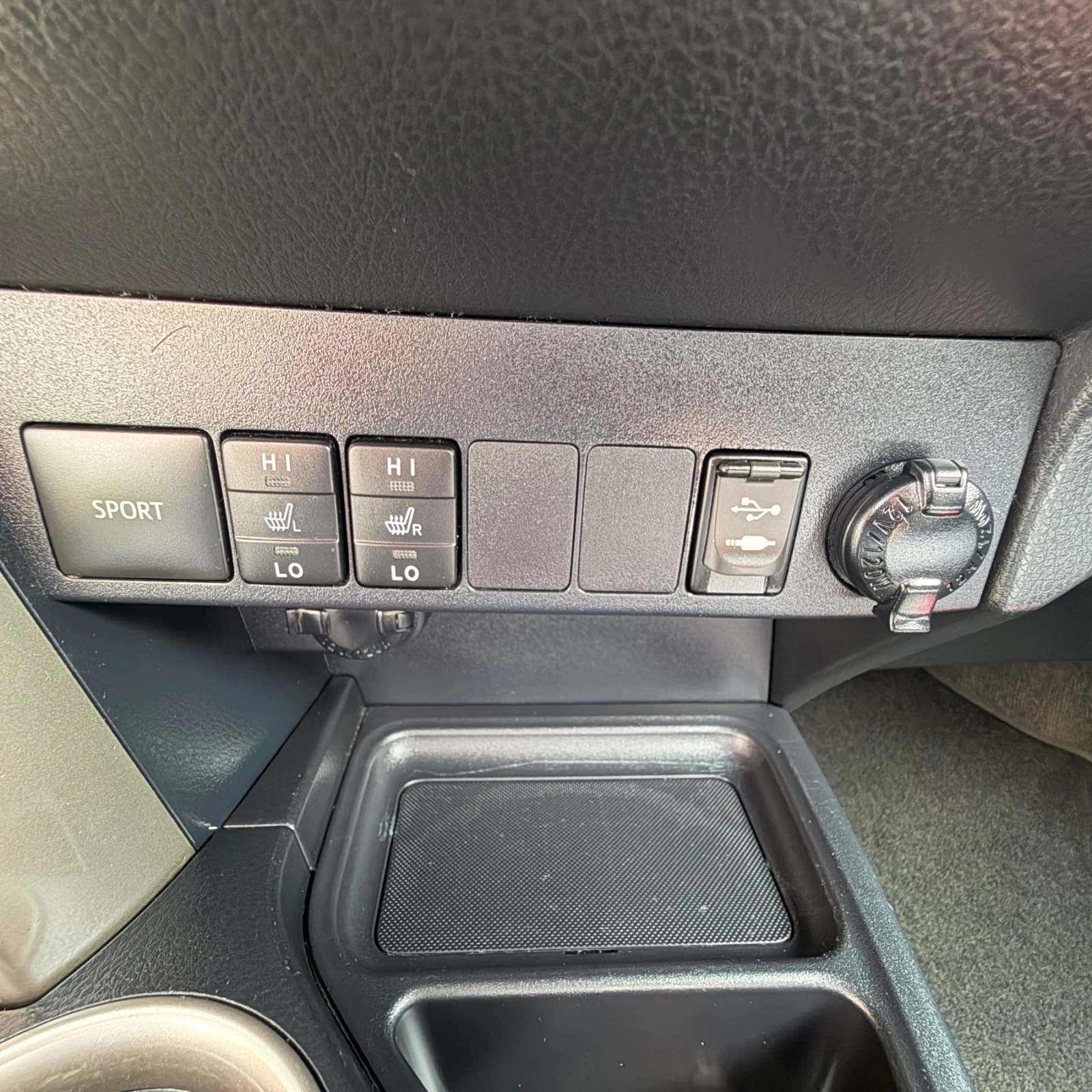 Toyota Rav4 2.0i-151к.с.;4х4;ПОДГРЕВ;КОЖА;ЕЛ.БАГАЖНИК, снимка 8 - Автомобили и джипове - 55558569