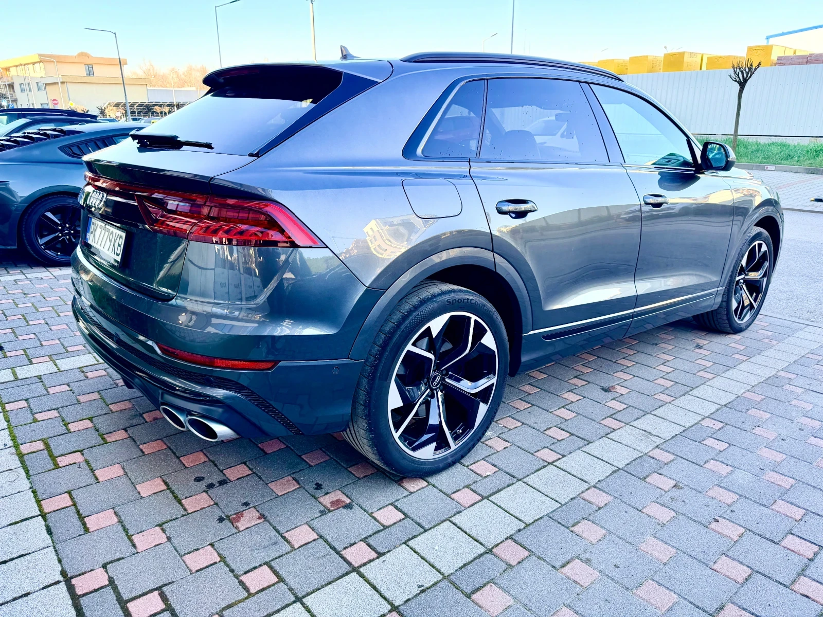 Audi SQ8, снимка 4 - Автомобили и джипове - 56396876