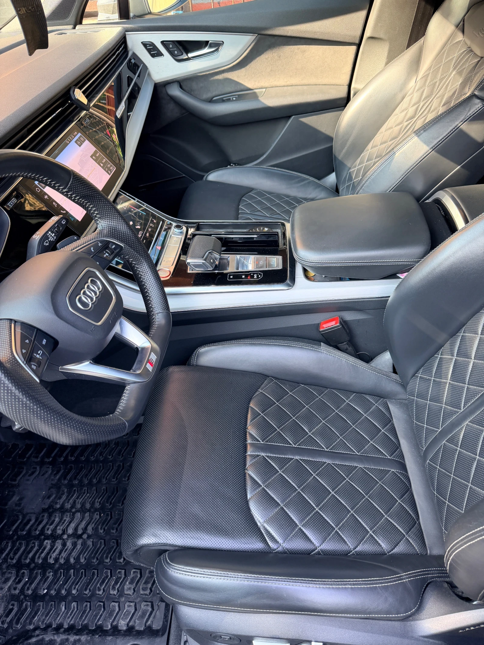 Audi SQ7, снимка 9 - Автомобили и джипове - 56396876