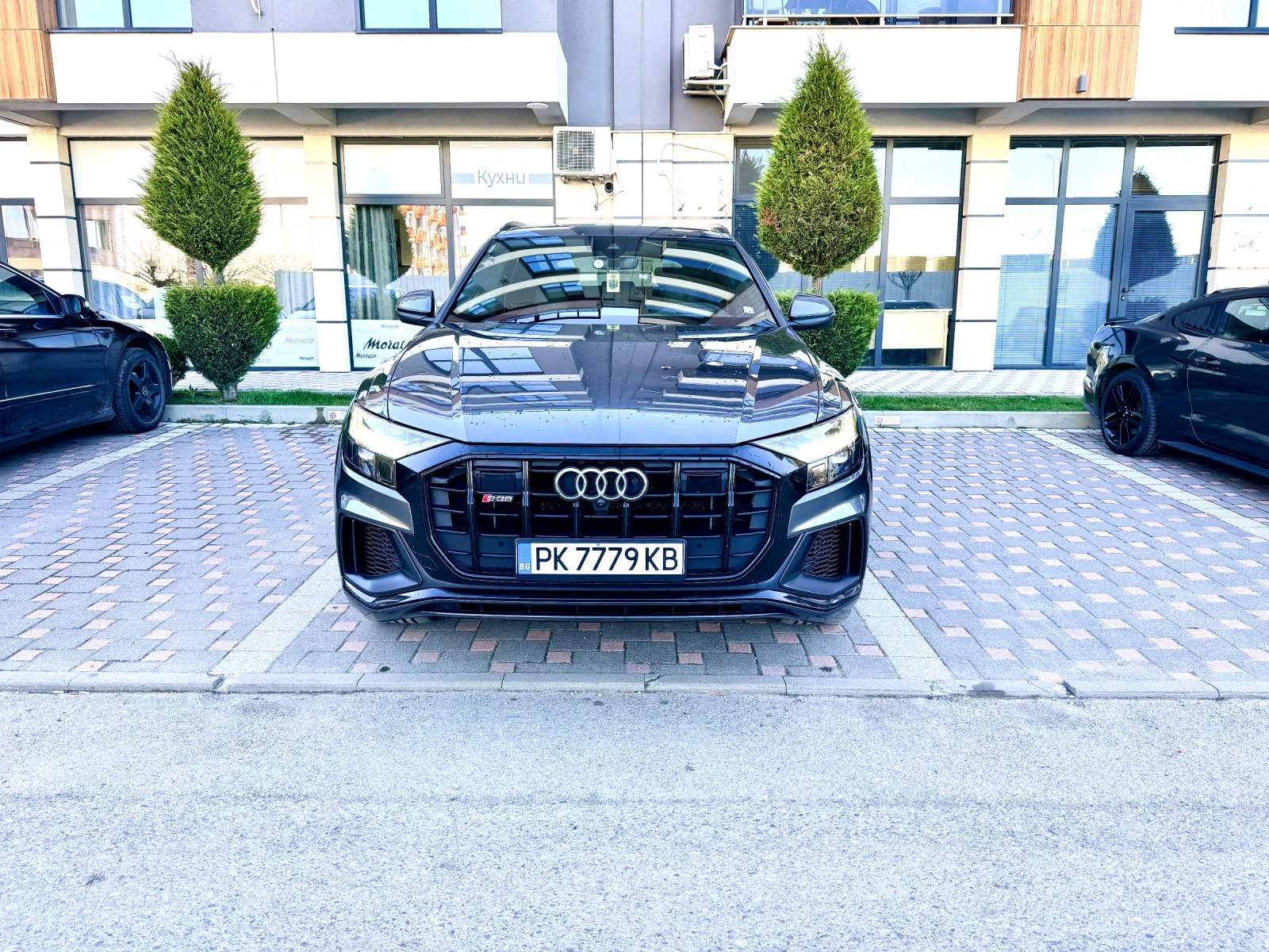 Audi SQ8, снимка 3 - Автомобили и джипове - 56396876