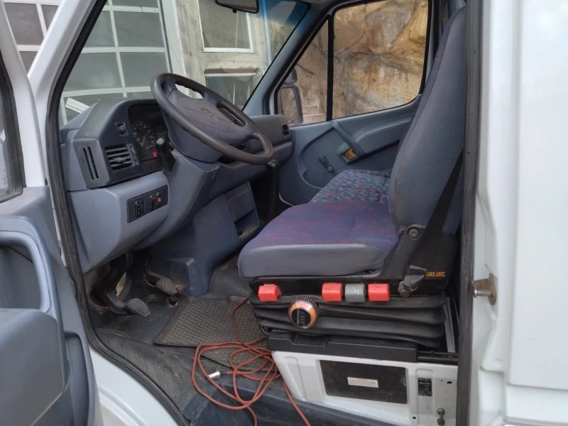 Mercedes-Benz Sprinter 312 Пътна помощ, снимка 8 - Бусове и автобуси - 52264199