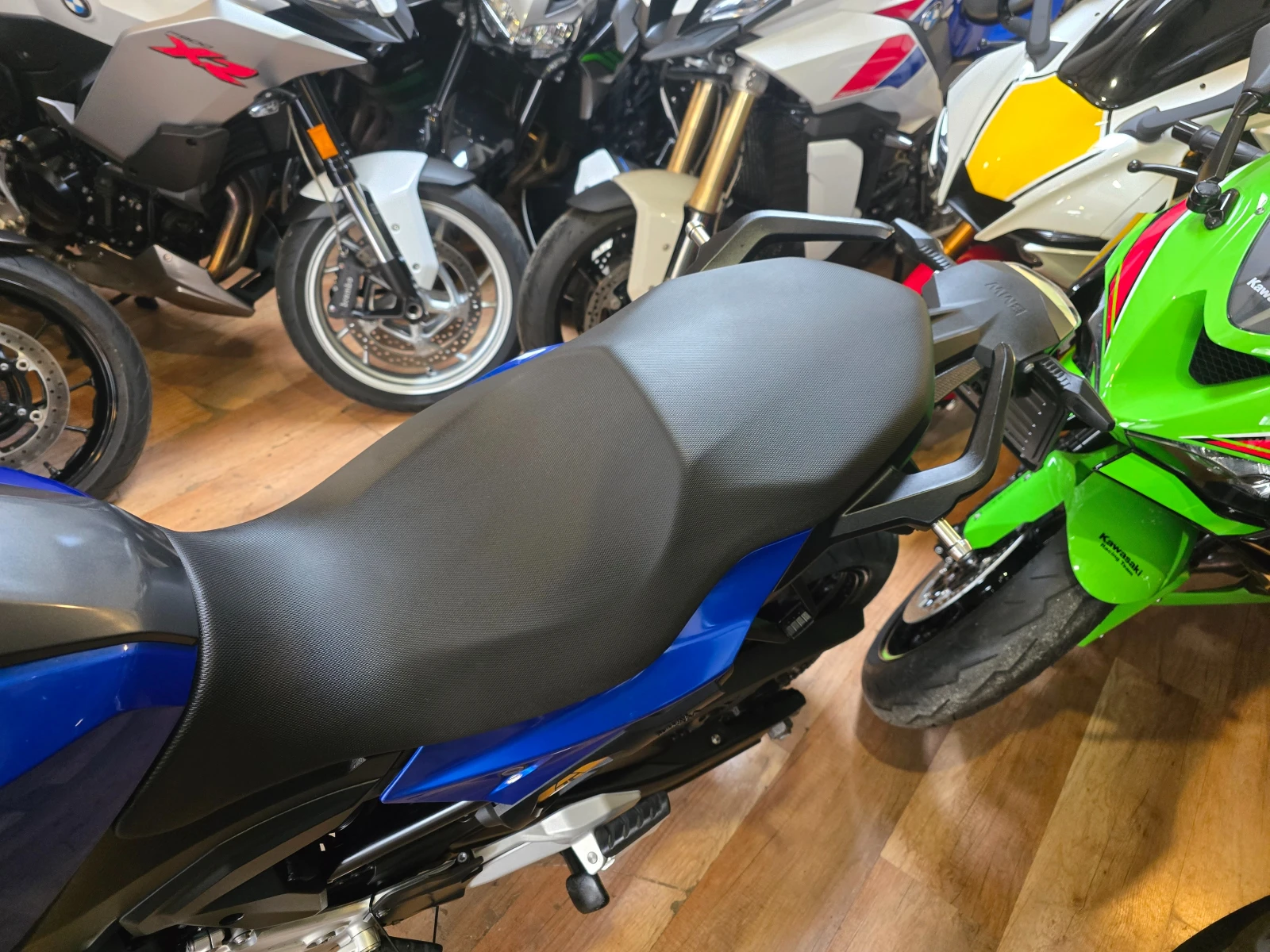 BMW F 900XR Sport + Akrapovic - изображение 9