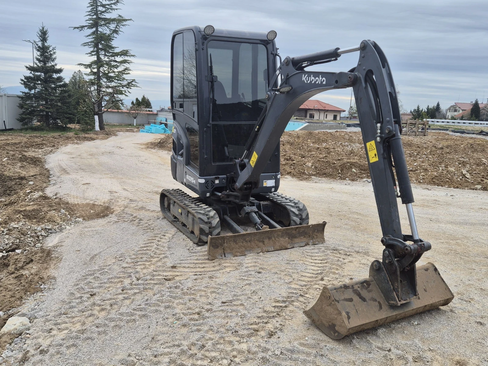 Багер Kubota KX019-4 - изображение 3