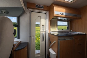 Кемпер Burstner Aviano i650, снимка 6