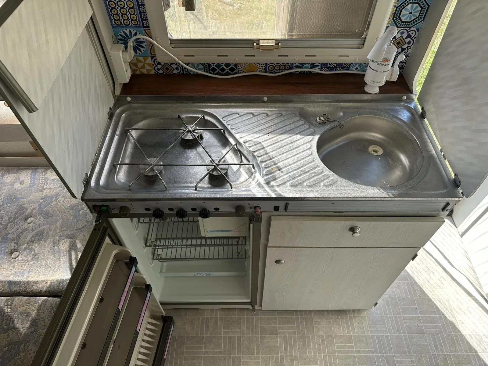 Каравана Shato chateua, снимка 9 - Каравани и кемпери - 54174560