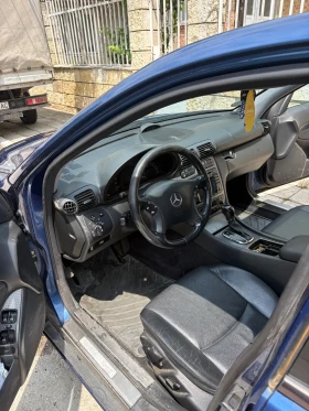 Mercedes-Benz C 220, снимка 11