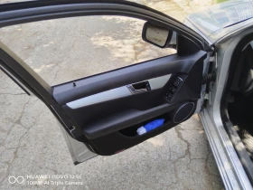 Mercedes-Benz C 220, снимка 14
