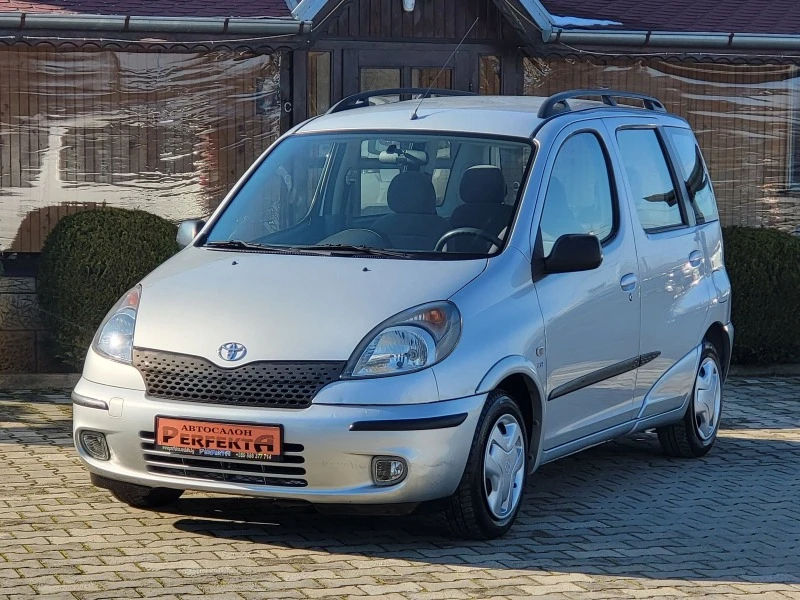 Toyota Yaris verso 1.3 бензин 86к.с., снимка 2 - Автомобили и джипове - 43955674