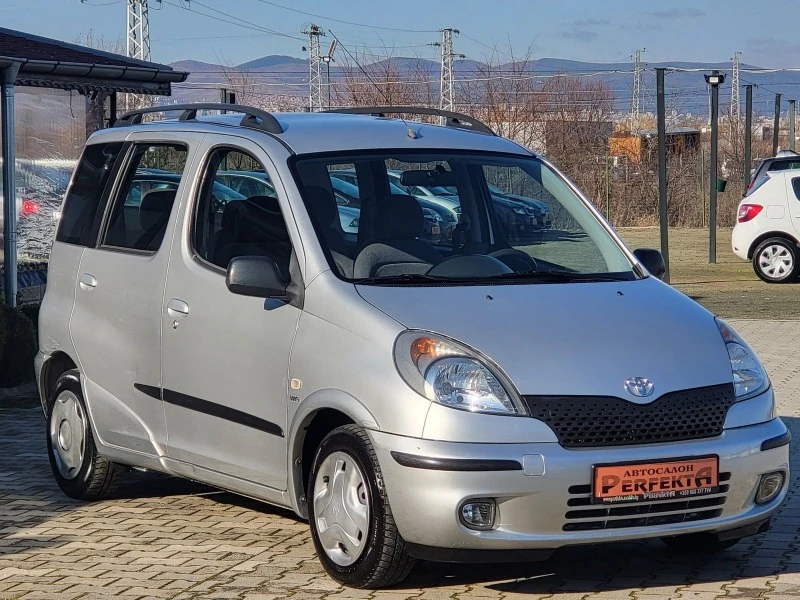 Toyota Yaris verso 1.3 бензин 86к.с., снимка 5 - Автомобили и джипове - 43955674