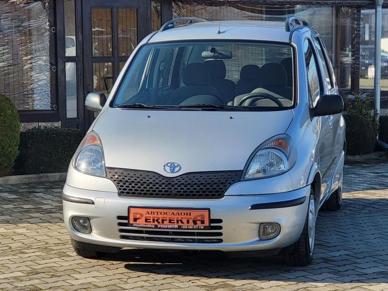 Toyota Yaris verso 1.3 бензин 86к.с., снимка 3 - Автомобили и джипове - 43955674