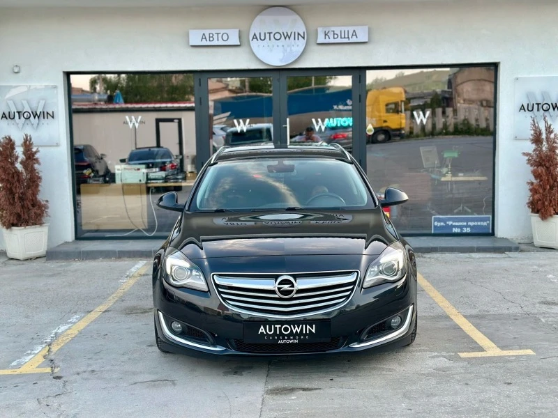 Opel Insignia 2.0 cdti Sports Tourer, снимка 3 - Автомобили и джипове - 49574542