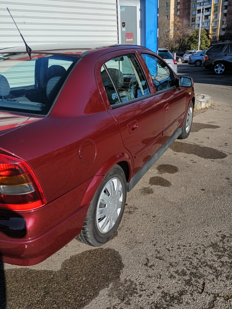 Opel Astra, снимка 4 - Автомобили и джипове - 47905887