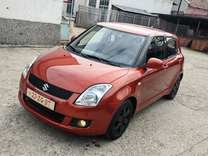 Suzuki Swift 1.3I, снимка 2 - Автомобили и джипове - 49006237