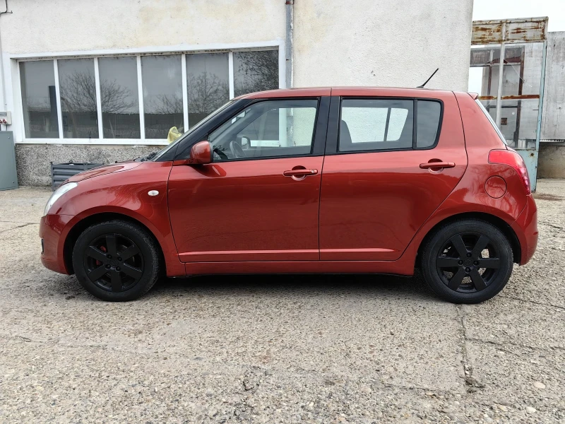 Suzuki Swift 1.3I, снимка 6 - Автомобили и джипове - 49006237