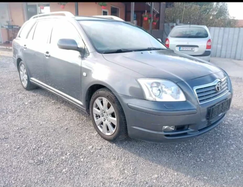 Toyota Avensis Комби, снимка 2 - Автомобили и джипове - 49110696