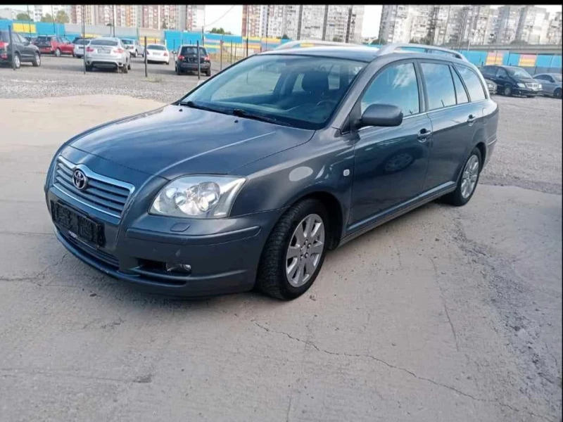 Toyota Avensis Комби, снимка 9 - Автомобили и джипове - 49110696