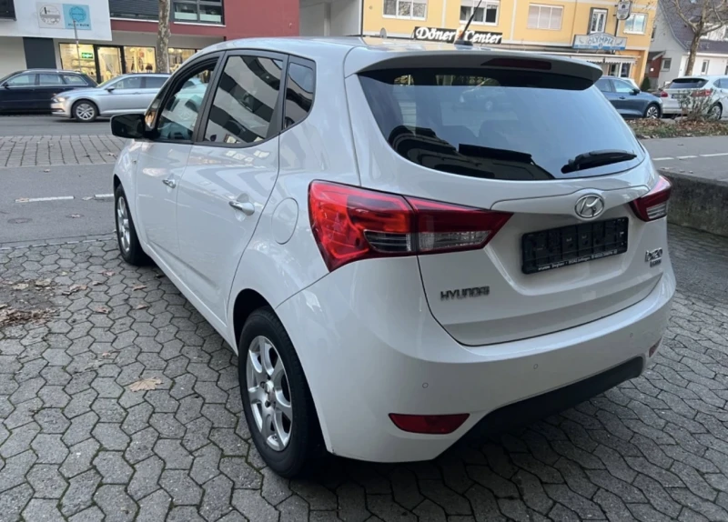 Hyundai Ix20 1.6 CRDi Comfort, снимка 2 - Автомобили и джипове - 49237954