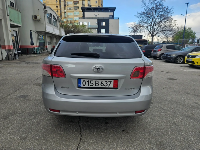 Toyota Avensis 2.2 D-4D Executive, снимка 4 - Автомобили и джипове - 49799041