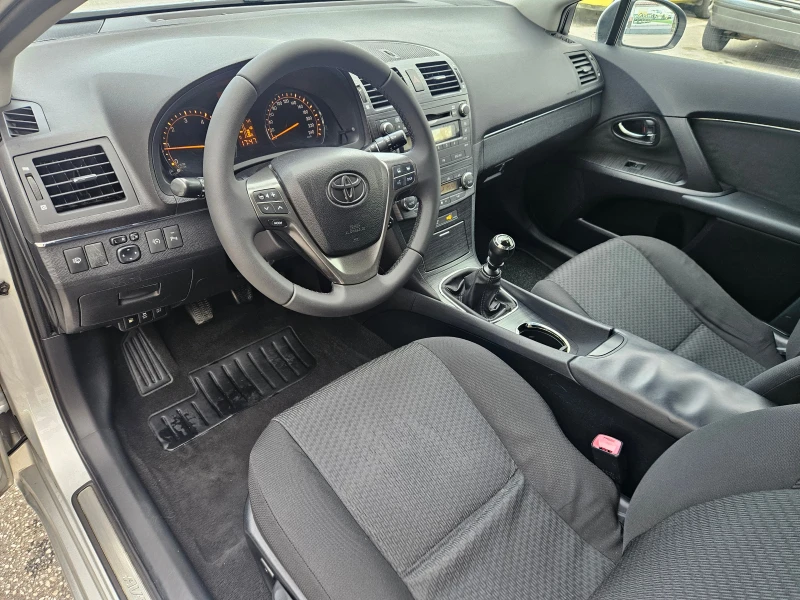 Toyota Avensis 2.2 D-4D Executive, снимка 9 - Автомобили и джипове - 49799041