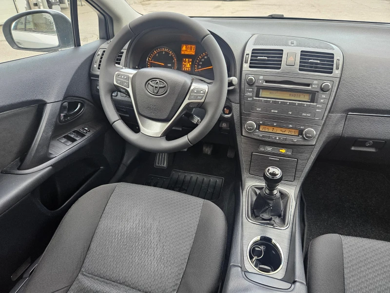 Toyota Avensis 2.2 D-4D Executive, снимка 13 - Автомобили и джипове - 49799041