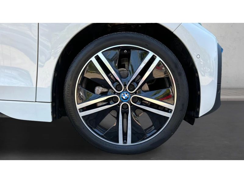 BMW i3 120 Ah Термопомпа, Месечна вноска от 455 лв., снимка 16 - Автомобили и джипове - 50322374