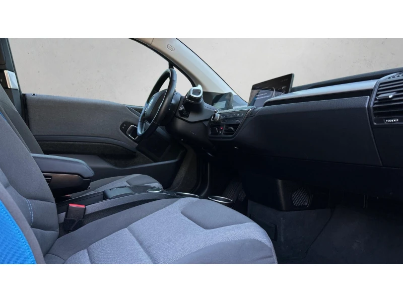 BMW i3 120 Ah Термопомпа, Месечна вноска от 455 лв., снимка 6 - Автомобили и джипове - 50322374