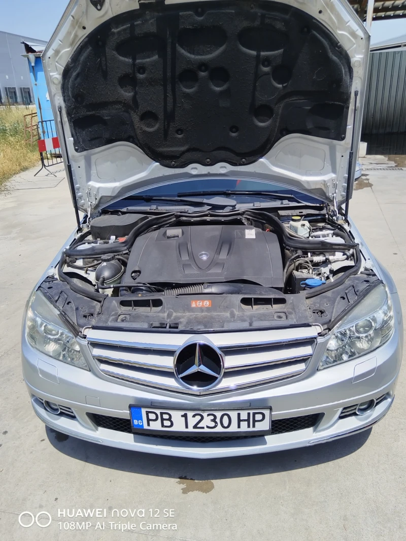Mercedes-Benz C 220, снимка 8 - Автомобили и джипове - 52279306