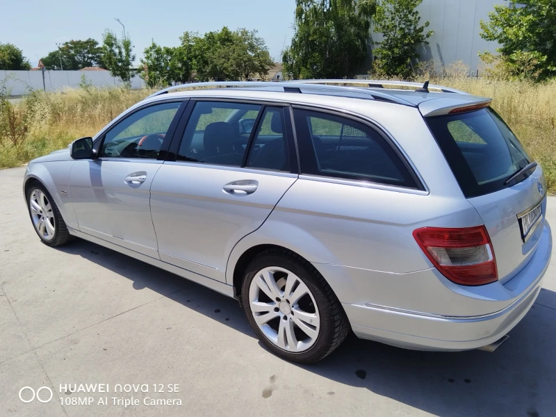 Mercedes-Benz C 220, снимка 4 - Автомобили и джипове - 52279306