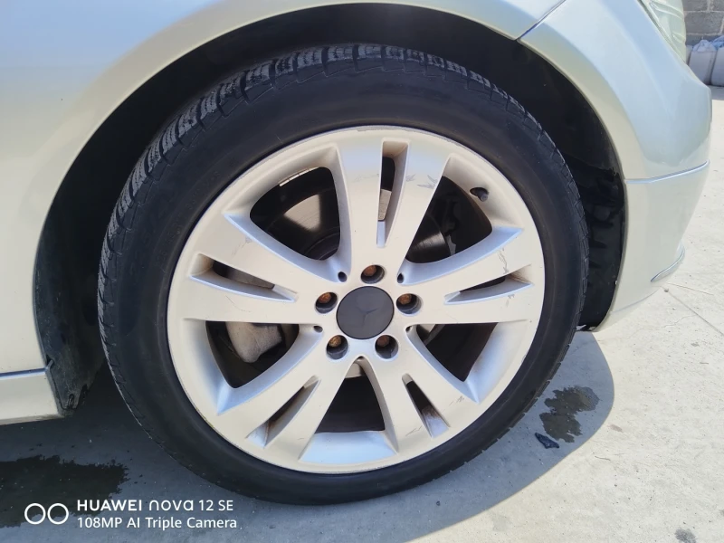 Mercedes-Benz C 220, снимка 5 - Автомобили и джипове - 52279306
