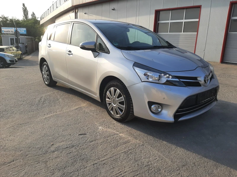 Toyota Verso 1.8 AUTOMATIC NAVI XENON CAMERA, снимка 4 - Автомобили и джипове - 52140633