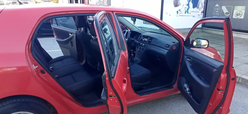 Toyota Corolla 1.4 vvti , снимка 4 - Автомобили и джипове - 51977060