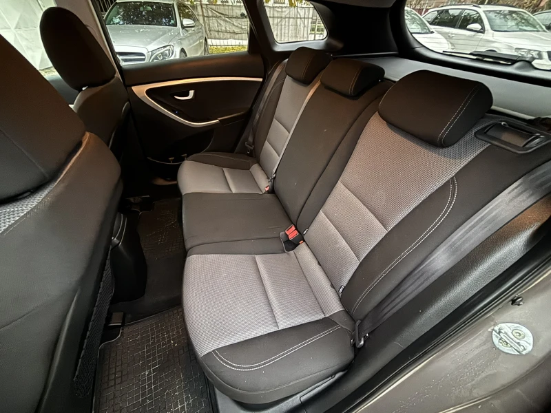 Hyundai I30 1.6 GDI - Бензин, снимка 13 - Автомобили и джипове - 52367347