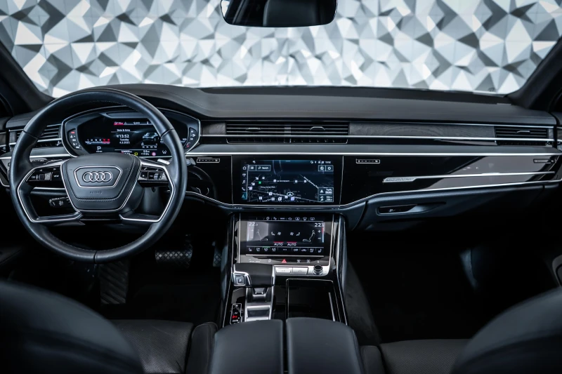 Audi A8 50 TDI Quattro* B&O* 360, снимка 11 - Автомобили и джипове - 52441465