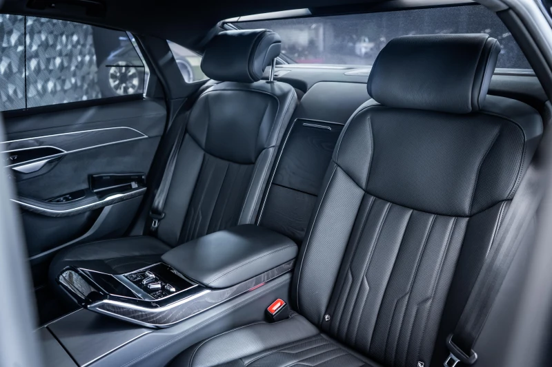 Audi A8 50 TDI Quattro* B&O* 360, снимка 15 - Автомобили и джипове - 52441465