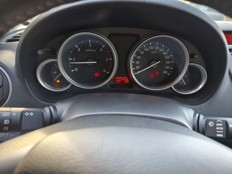 Mazda 6 2.2 TDI 125к.с. ТОП!!! , снимка 13 - Автомобили и джипове - 52687025