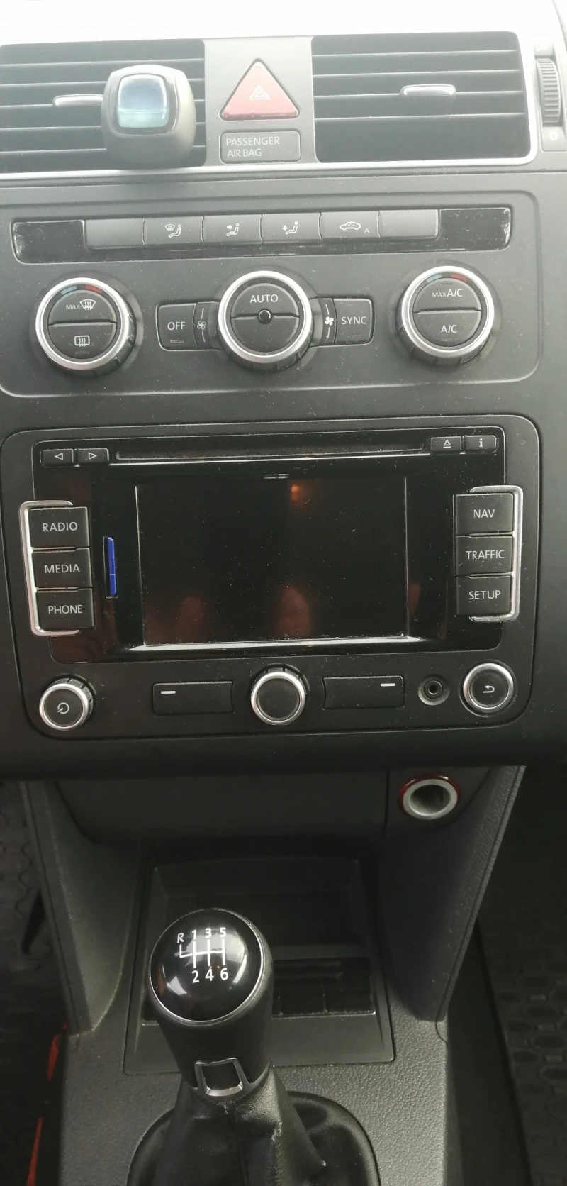 VW Touran 1.4 TSI МЕТАН, снимка 11 - Автомобили и джипове - 52885136