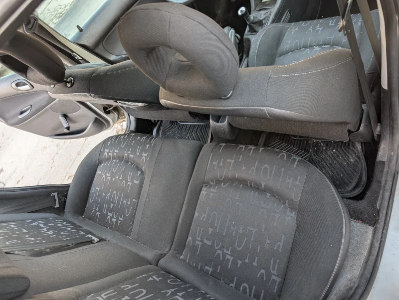Peugeot 206 SW 1.4i, снимка 7 - Автомобили и джипове - 53102273