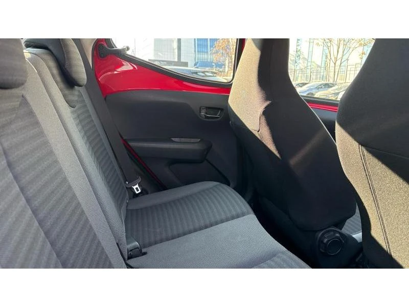 Toyota Aygo 1.0VVT-i  X-connect, снимка 7 - Автомобили и джипове - 49052818