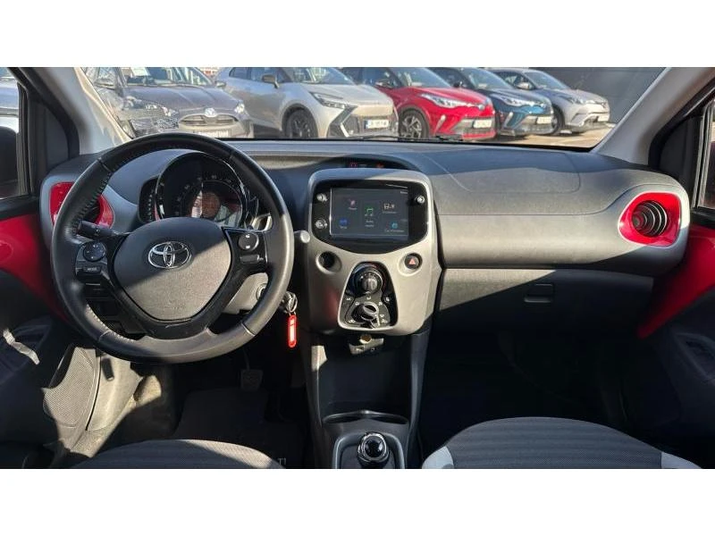 Toyota Aygo 1.0VVT-i  X-connect, снимка 8 - Автомобили и джипове - 49052818