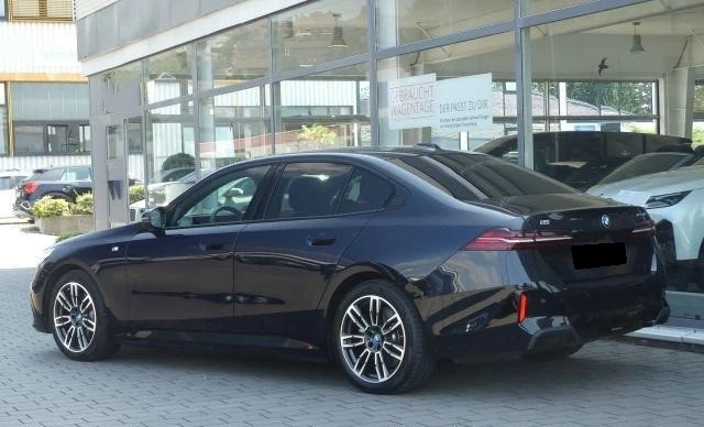 BMW i5 eDrive40/ M-SPORT/ H&K/ 360/ KEYLESS/ HEAD UP/  - изображение 4