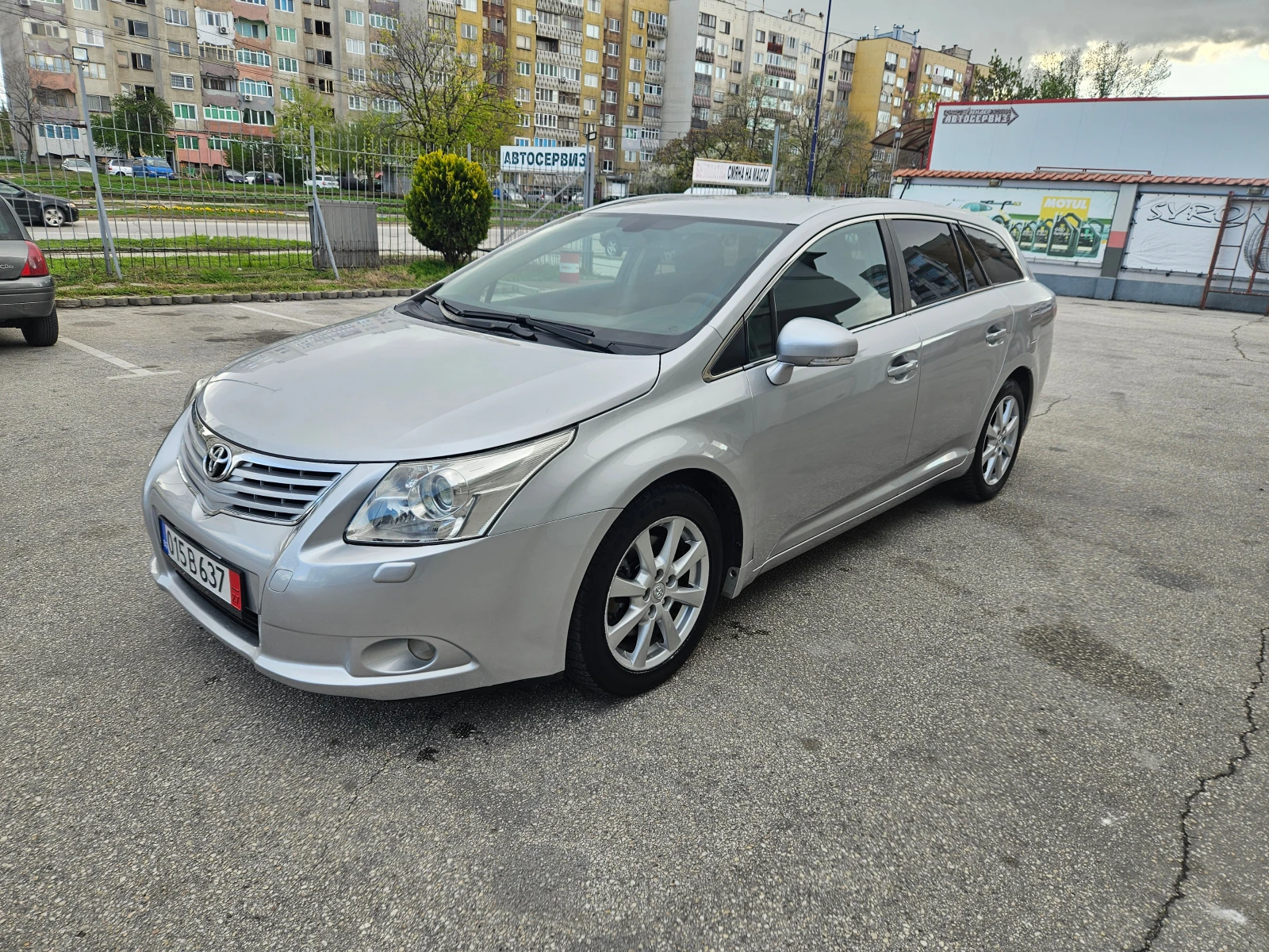 Toyota Avensis 2.2 D-4D Executive, снимка 1
